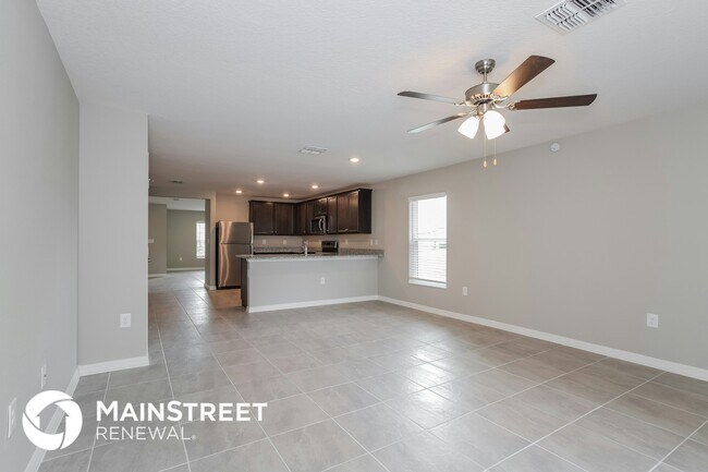 Building Photo - 333 Daffodil Ln