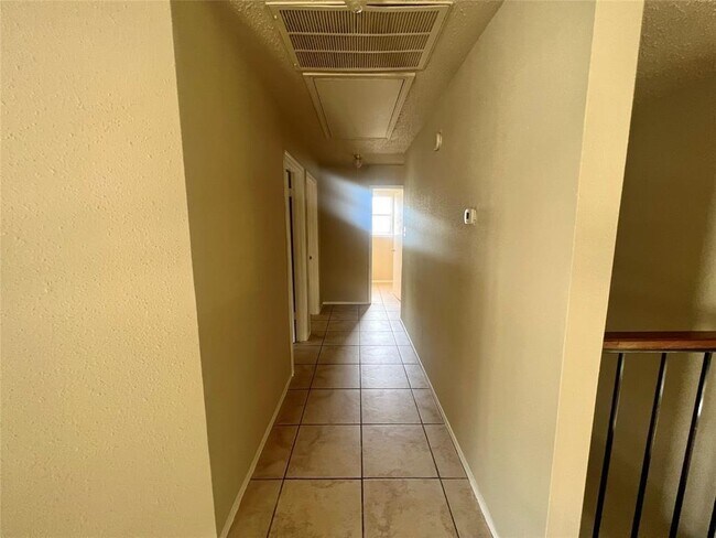 Building Photo - 1231 Berrystone Trail