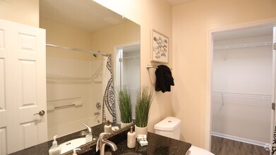 Bathroom - 2BR, 2BA - 972 SF - Sandstone - The Quarry Apartments