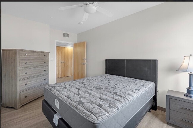 Foto del edificio - 139 N Barksdale St