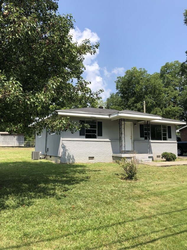 Building Photo - 2 br, 1 bath House - 205 Nelson Street,