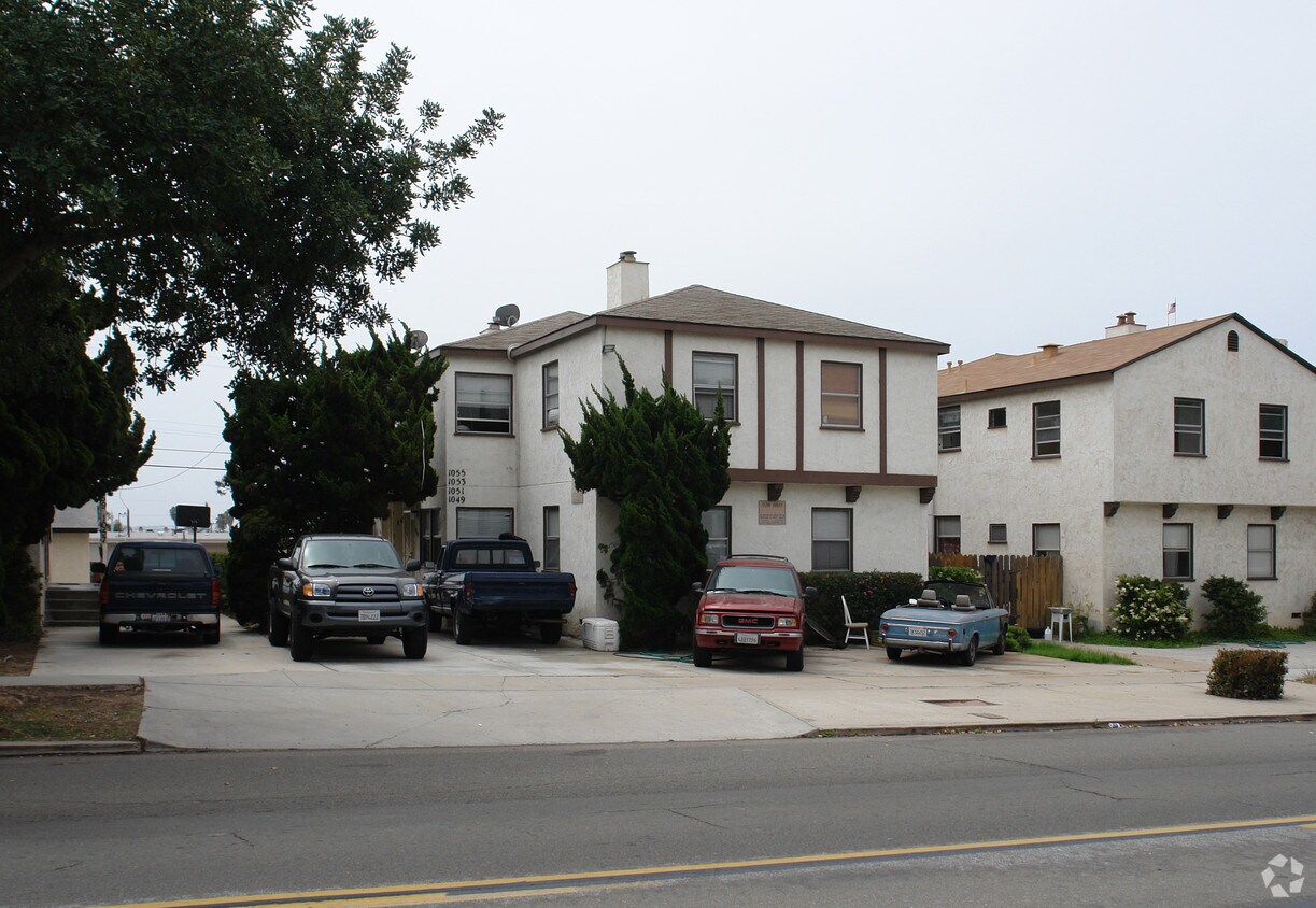 Foto del edificio - 1049-1055 Loring St