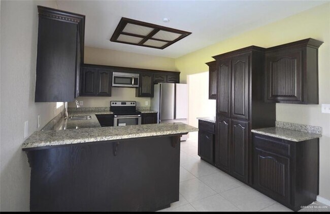 Foto del edificio - 408 W 12th St
