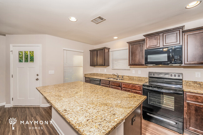 Building Photo - Beautiful Home in Moundville