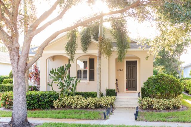 Foto principal - 1284 Hometown Dr