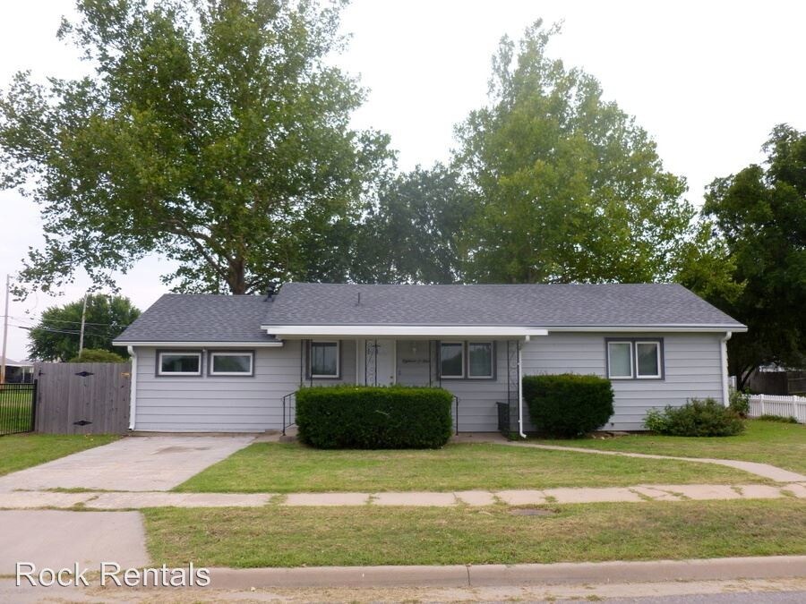 Primary Photo - 3 br, 1 bath House - 1801 Carey Blvd