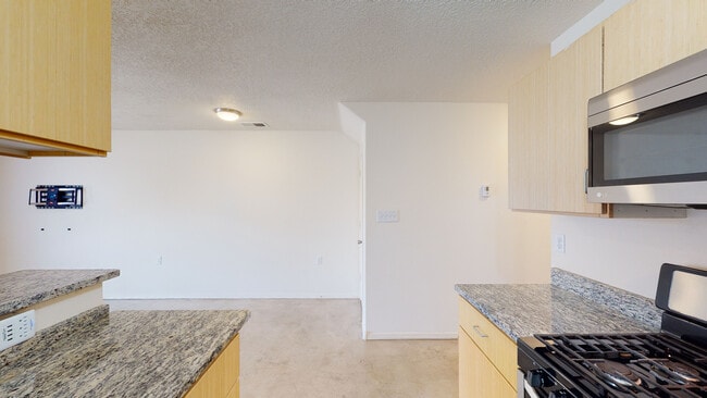 Building Photo - Indian Ridge