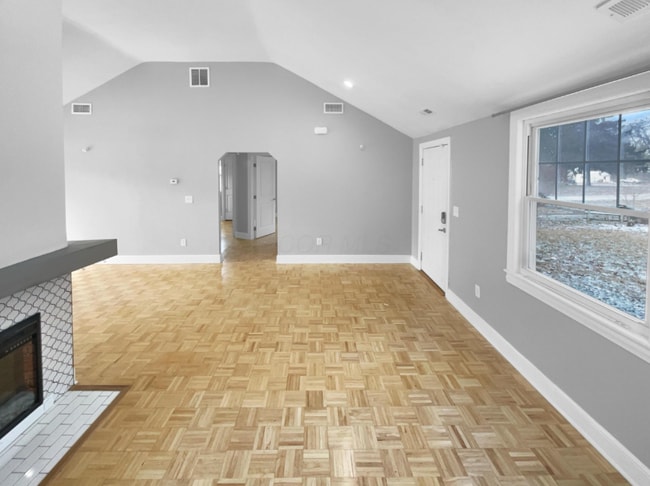 Building Photo - 281 E Selby Blvd