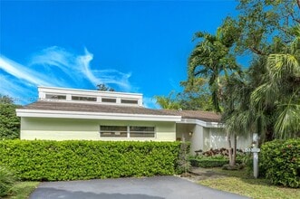 Building Photo - 9103 SW 78th Pl
