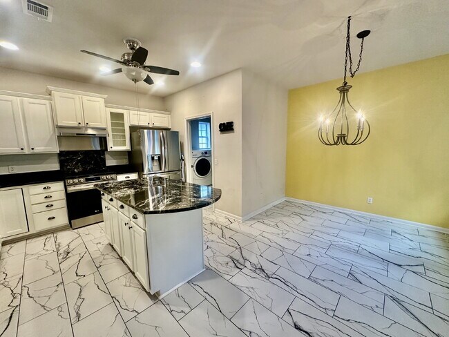 Foto del edificio - Spacious Updated Home in Sun City!