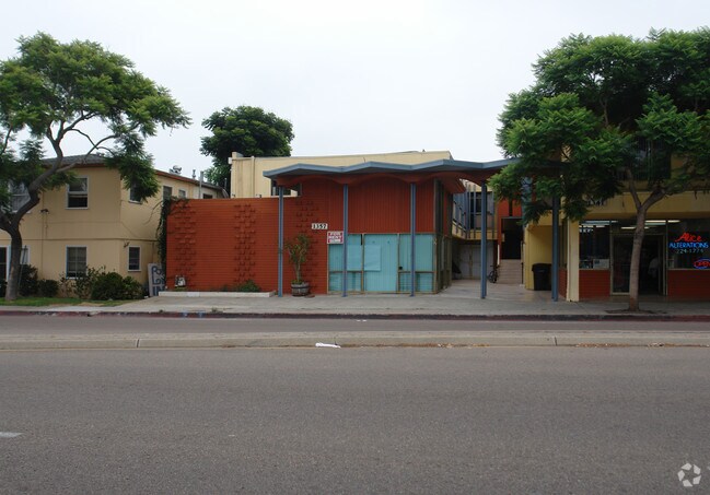 Foto del edificio - 1357-1363 Rosecrans St