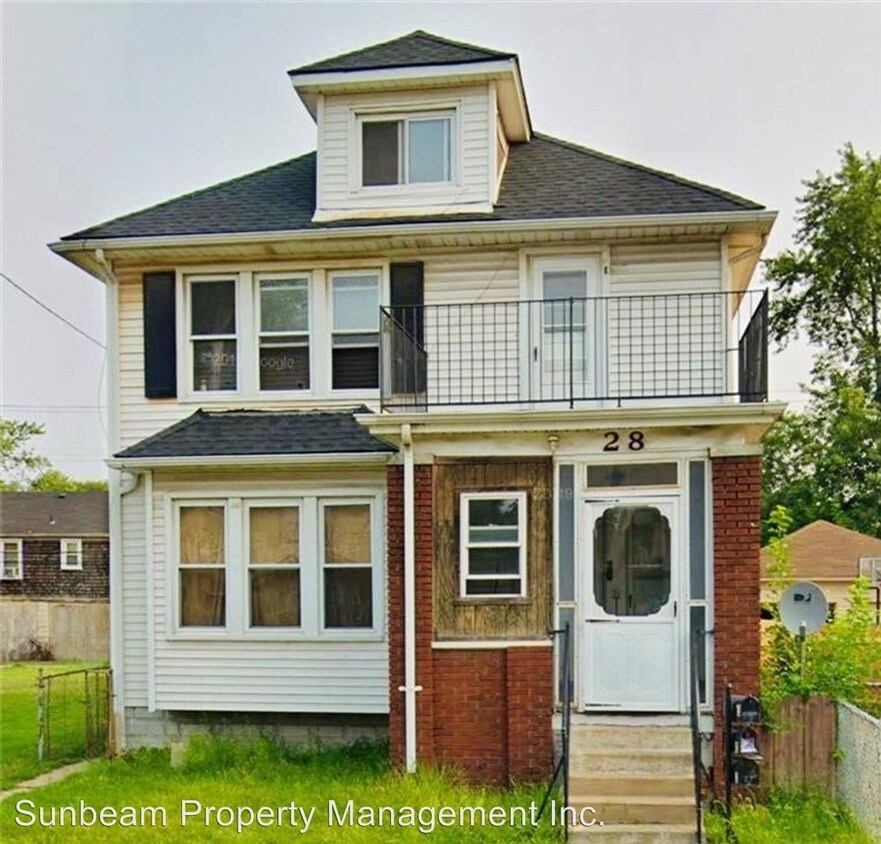 Primary Photo - 28 W Westfield St