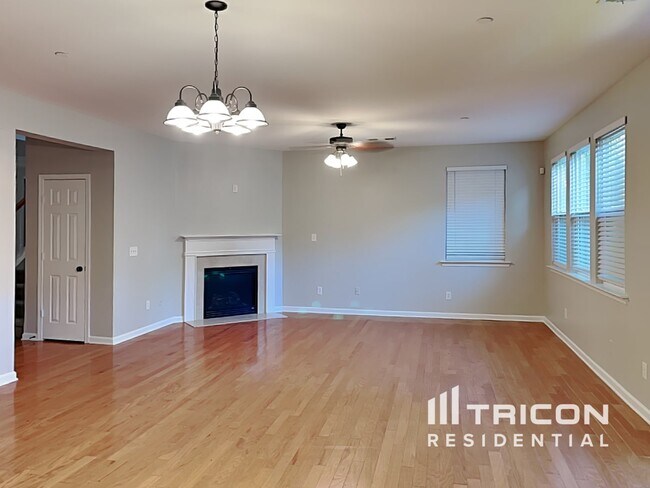 Building Photo - 538 Briarfield Crossing Marietta GA