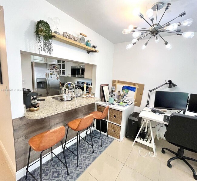 Foto del edificio - 2935 NE 163rd St