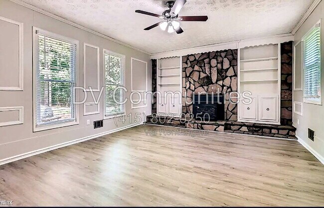 Building Photo - 5067 Glore Rd SW