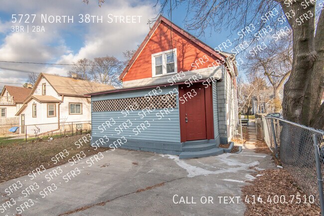 Building Photo - Must See-Newly Renovated 3 Bedroom 2 Bath ...