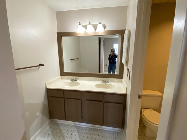 double sink bathroom - 315 N Spruce St