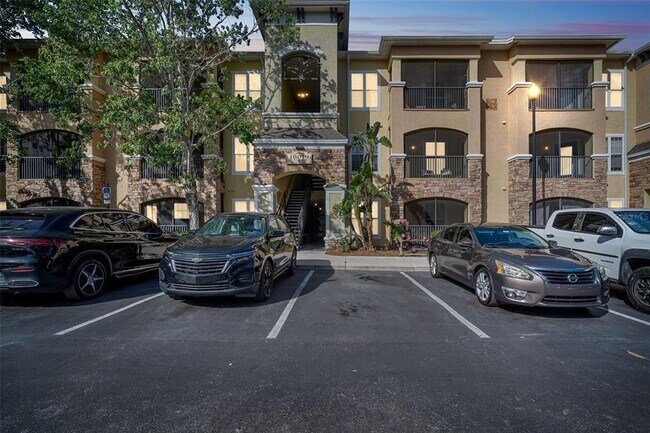 Foto del edificio - 10019 Courtney Palms Blvd