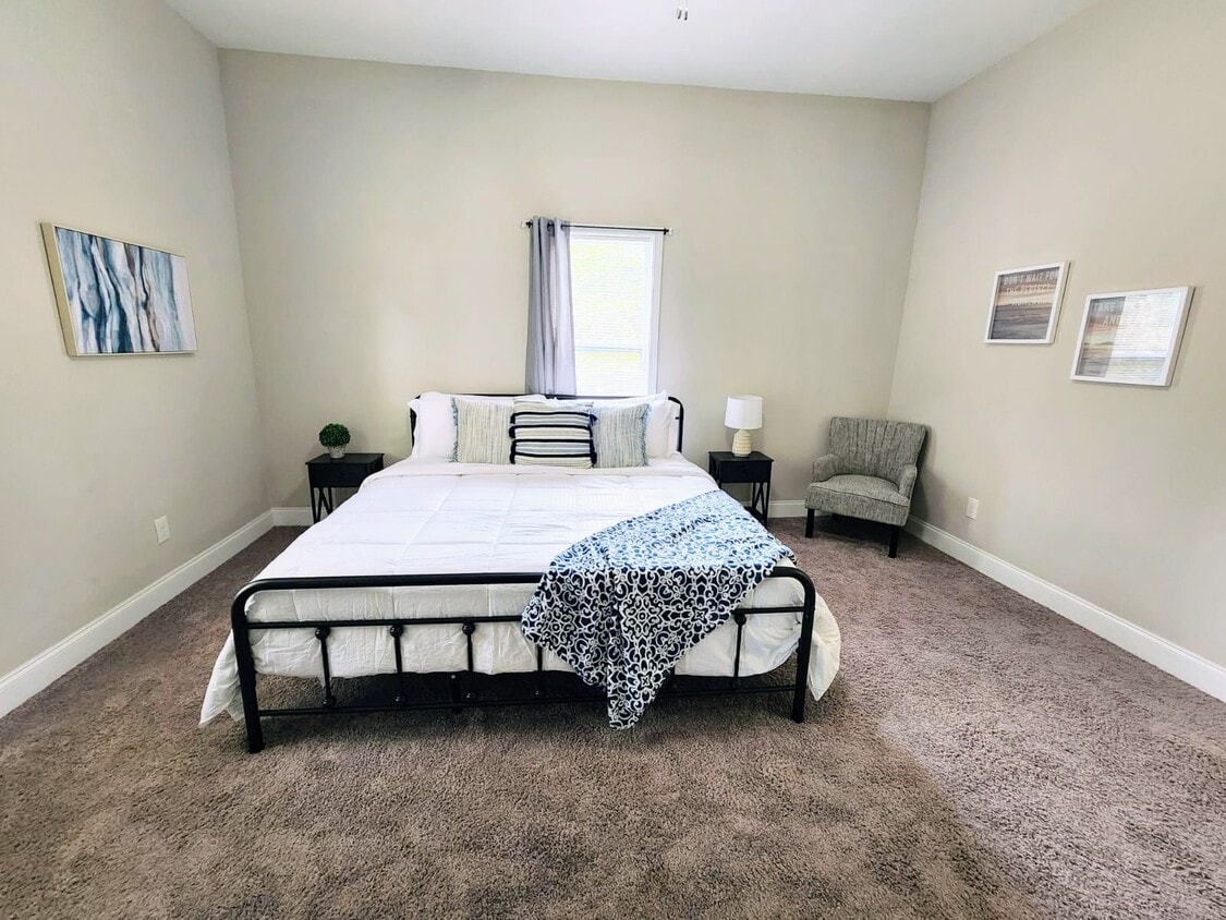 6136 Hopkins St NE Unit City Square, Covington, GA 30014 Apartments