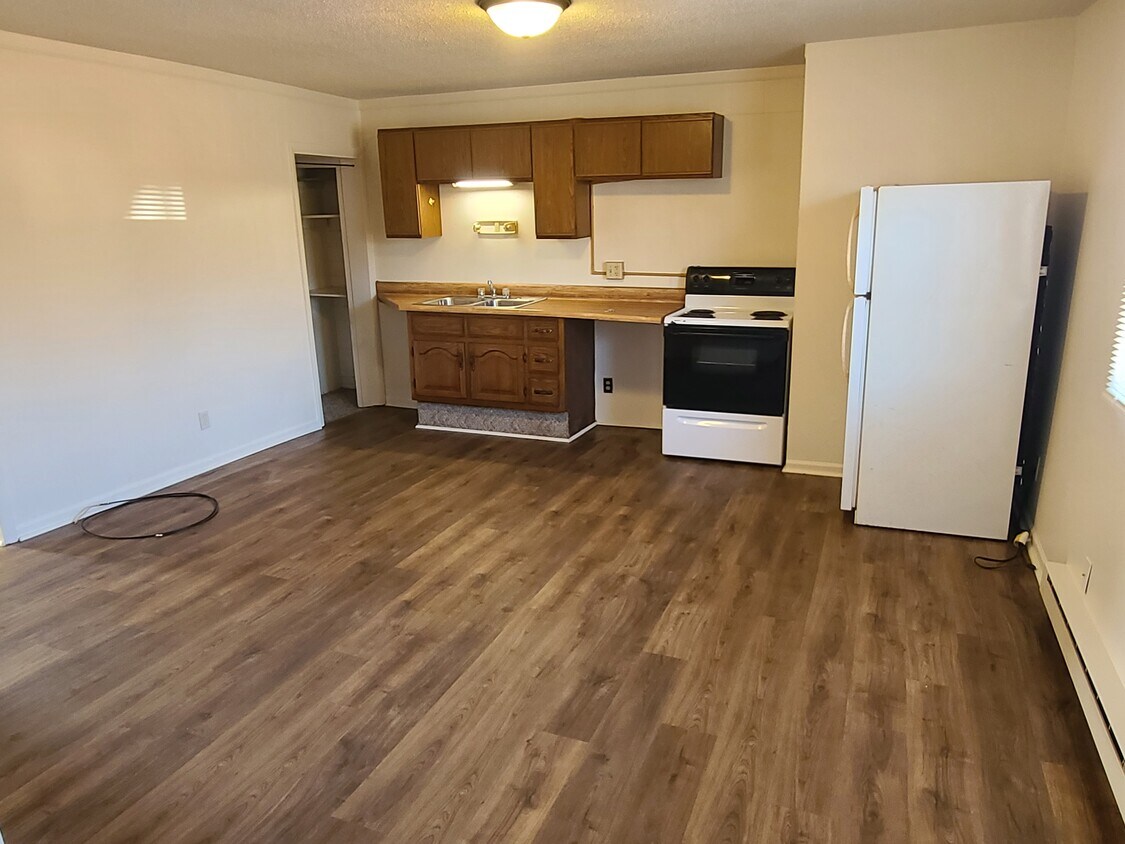 804 E Harrison St Unit 2, Kirksville, MO 63501 804 E Harrison St