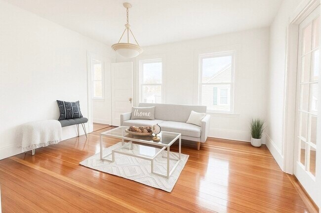 Foto del edificio - 145 Lagrange St