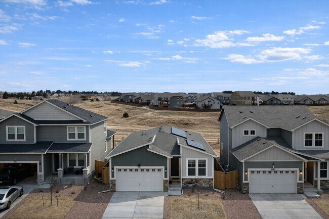 Foto del edificio - Gorgeous 5 Bed 3 bath Home In Aspen Meadows!!