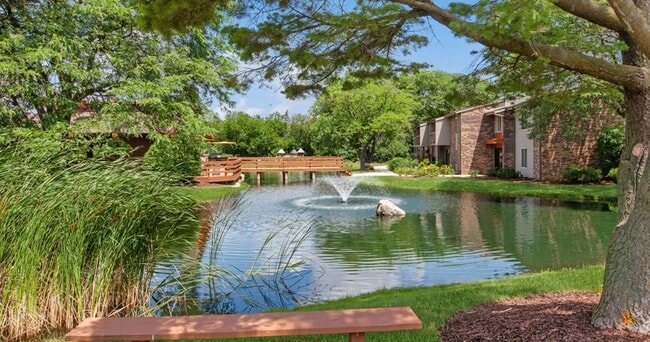 Building Photo - Briarbrook