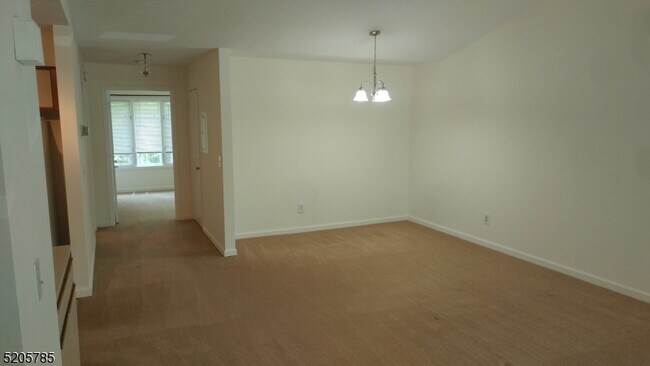 Building Photo - 56 Augusta Dr