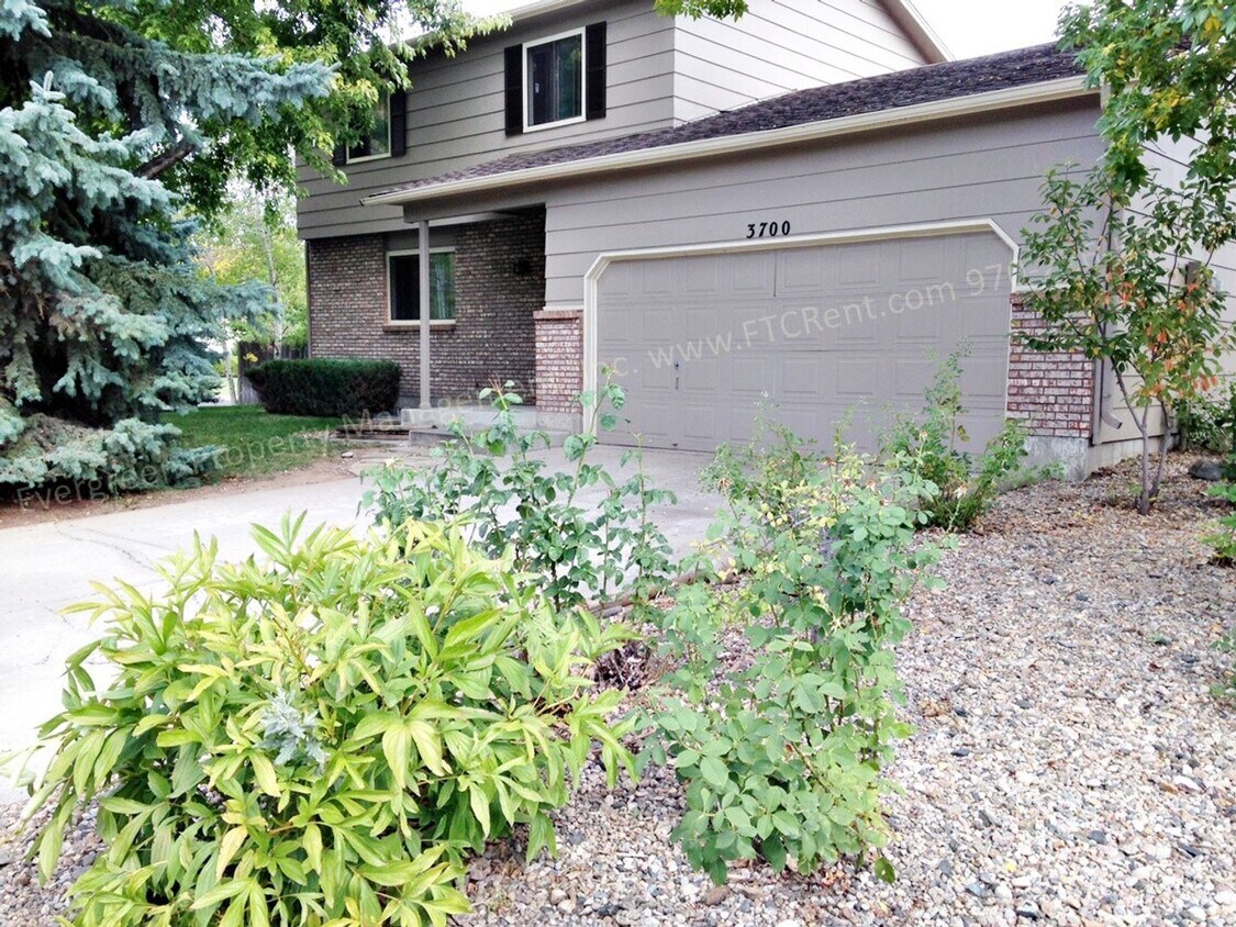 Foto principal - Single Family Home in Fort Collins!