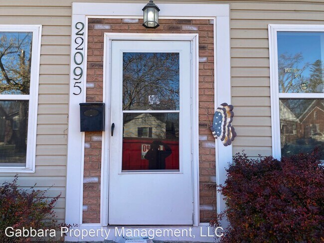 Foto del edificio - 3 br, 1 bath House - 22095 Hayes