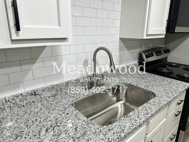Foto del edificio - Meadowood Apartments