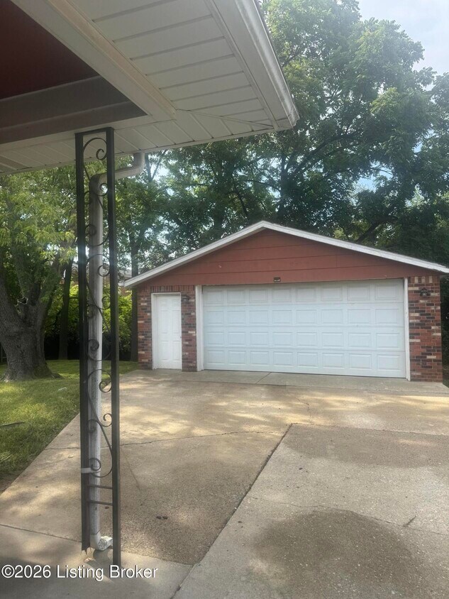 Building Photo - 3017 Mid Dale Ln