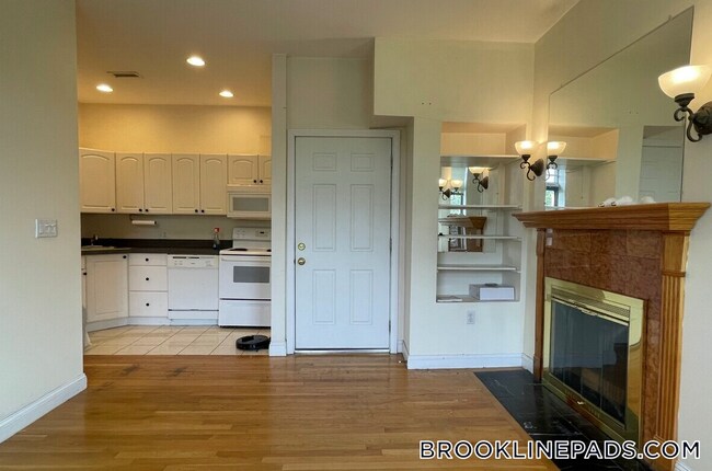 Foto del edificio - 1801 Beacon St