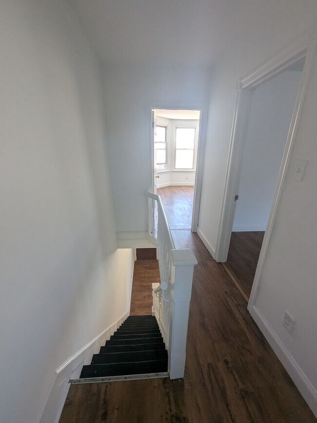 Building Photo - Updated Home - Nicetown