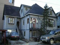 Building Photo - 416 Gold St