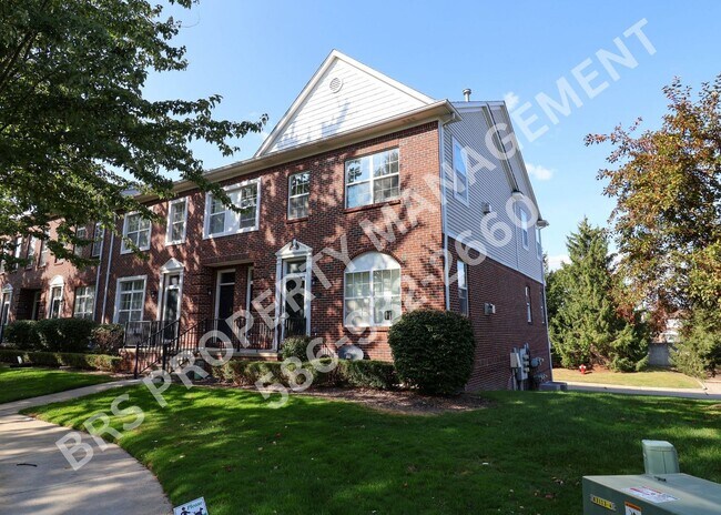Foto del edificio - 2 Bedroom 2 Bathroom Townhouse