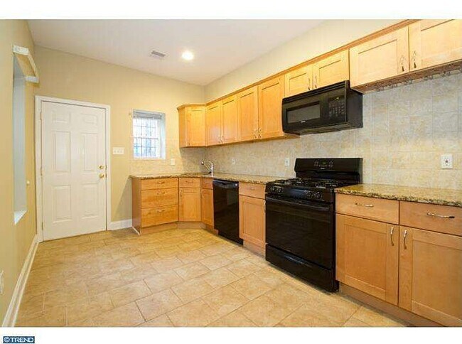 Foto del edificio - 1839 Christian St