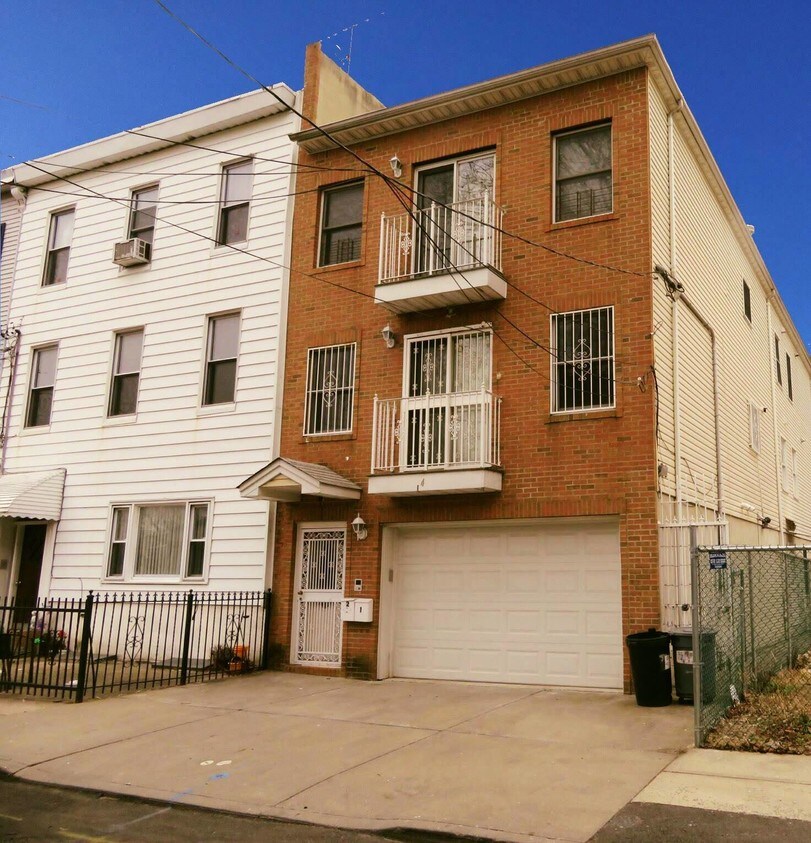 Primary Photo - 14 Nevins St