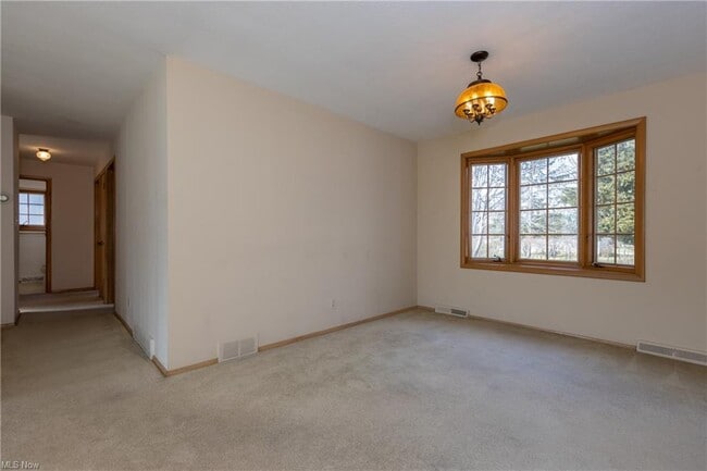 Building Photo - 5501 Kenbridge Dr