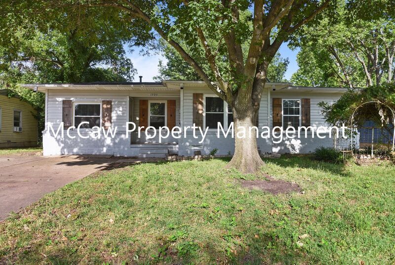 1520 Hilltop Dr, Garland, TX 75042 House Rental in Garland, TX