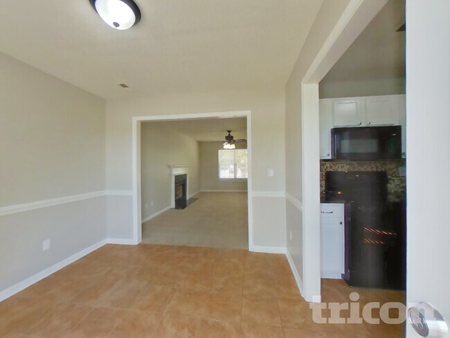 Building Photo - 7925 Donet Terrace Dr