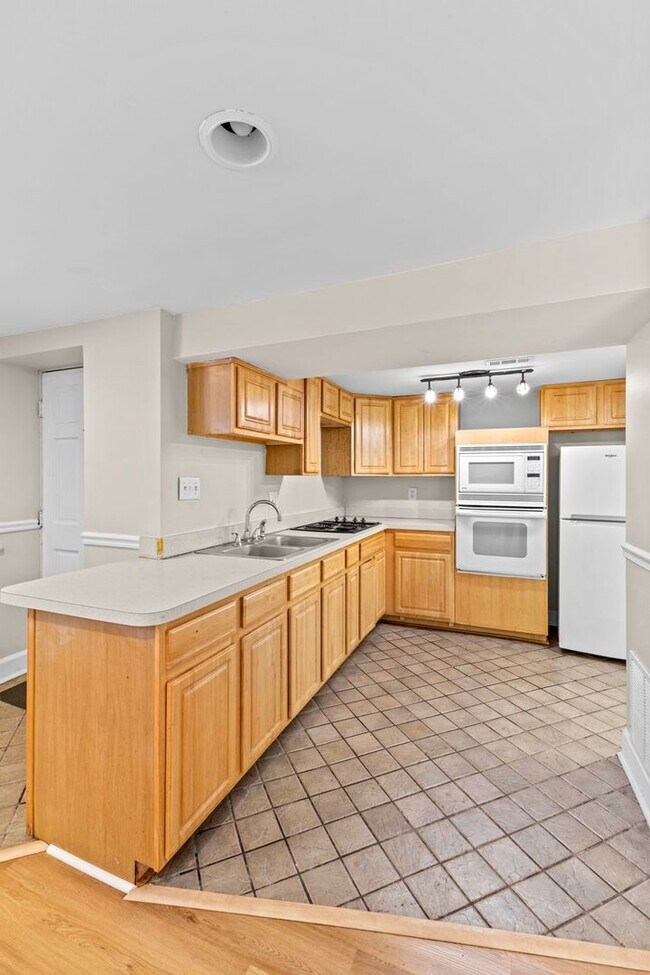 Foto del edificio - 3534 E Fall Creek Pkwy N Dr