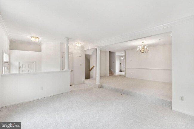 Foto del edificio - 15831 Glacier Ct