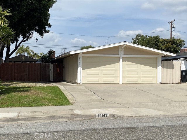 Primary Photo - 12141 Candy Ln