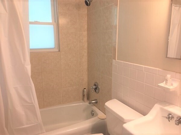 Building Photo - 85 Hosmer St