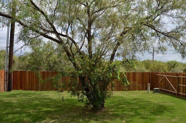 Building Photo - Hunters Pond - 10726 Goose Way, San Antoni...