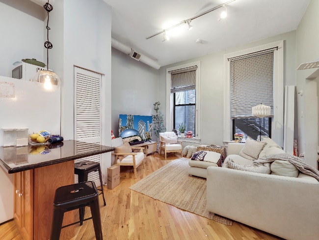 Photo - 1561 N Wells St (Chicago, IL) Apartment