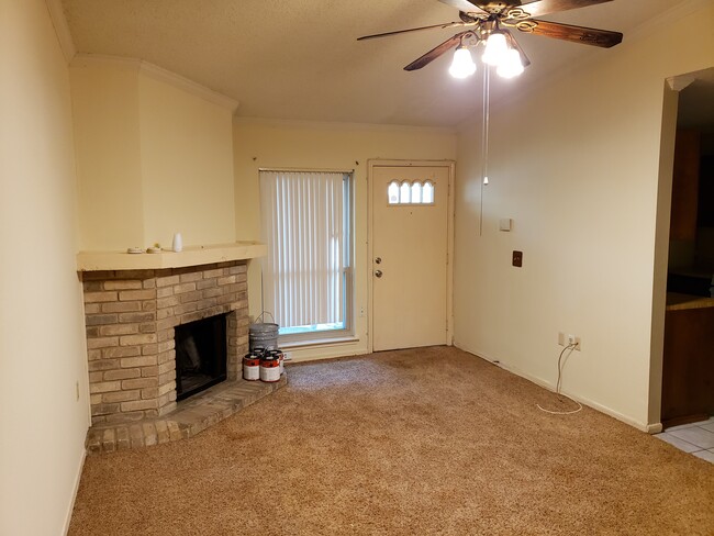 Living Room - 9414 Misty Meadows