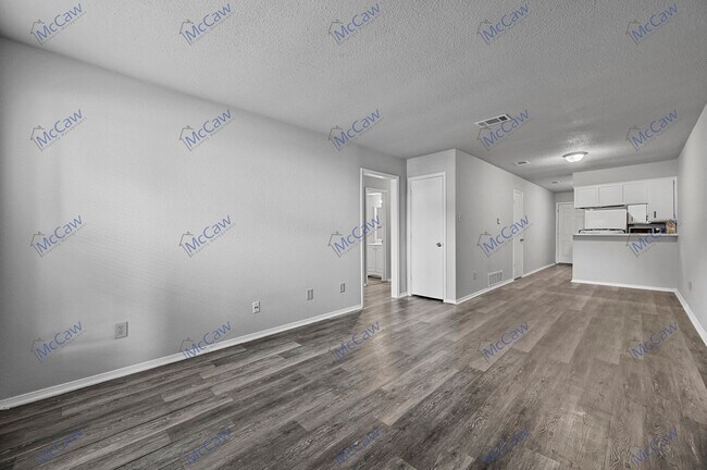 Foto del edificio - Lovely 2/1 Duplex in Arlington!