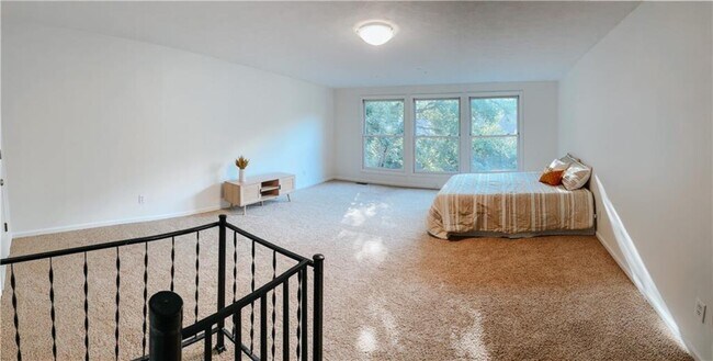 Foto del edificio - 5216 Fawn Hill Ct